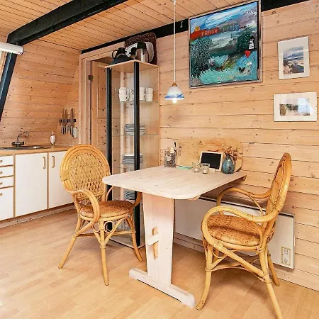 Дом отдыха Modern Holiday In With Terrace